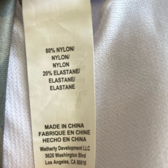 Electric Yoga Camo Sports Bra Stephanie Bohbot - Picture 11 of 11